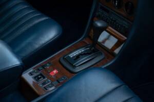 Image 38/62 of Mercedes-Benz 280 CE (1982)