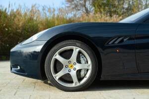 Afbeelding 49/50 van Ferrari California (2010)
