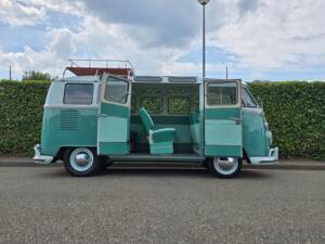 Image 14/24 of Volkswagen T1 Samba (1964)