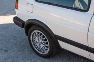 Bild 54/58 von Volkswagen Golf II GTi 1.8 (1988)