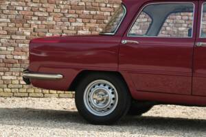 Image 49/50 de Alfa Romeo Giulia Nuova Super 1300 (1975)