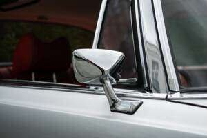 Image 52/95 of Mercedes-Benz 280 SE 3,5 (1970)