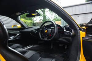 Immagine 41/61 di Ferrari SF90 Stradale (2021)