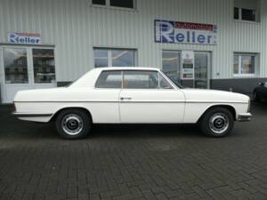 Image 7/20 of Mercedes-Benz 220 D (1972)