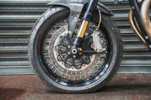 Image 33/38 of Norton Dominator SS (2015)