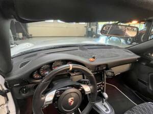 Bild 14/50 von Porsche 911 Carrera 4 (2007)