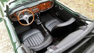 Triumph TR4 Roadster dunkelgrün 1964