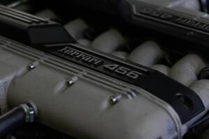 Image 22/29 of Ferrari 456 GT (1994)