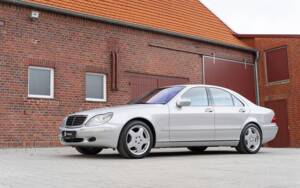 Afbeelding 2/45 van Mercedes-Benz S 55 AMG (2000)