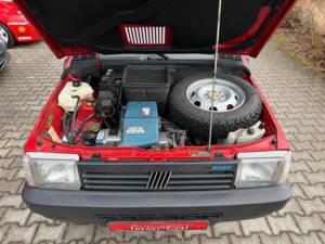 Image 17/28 of FIAT Panda 4x4 (1993)