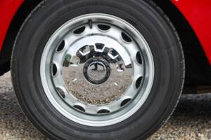 Image 41/50 of Alfa Romeo 2600 Spider (1962)