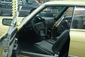 Image 15/50 de Mercedes-Benz 280 SLC (1977)