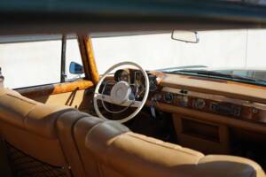 Image 2/20 of Mercedes-Benz 600 (1967)
