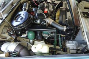 Image 41/47 of Citroën DS 23 Break (1972)
