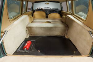 Imagen 37/39 de Aston Martin DB 6 Shooting Brake (1965)
