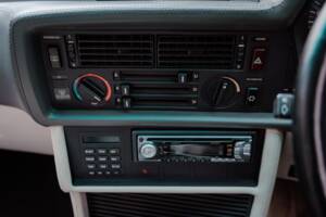 Afbeelding 16/27 van BMW 635 CSi (1989)