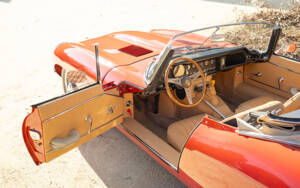 Image 29/54 of Jaguar Type E 4.2 (1965)