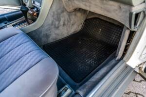 Image 114/175 of Mercedes-Benz 420 SE (1986)