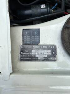 Image 13/17 of BMW 2002 tii (1974)