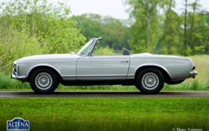 Image 12/49 of Mercedes-Benz 230 SL (1964)