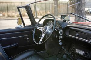 Immagine 37/94 di Alfa Romeo 2600 Spider (1964)