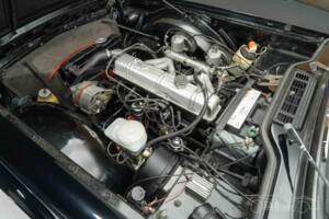 Image 18/19 of Triumph TR 6 (1971)