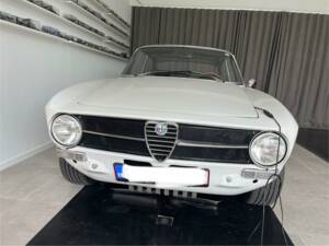 Bild 6/7 von Alfa Romeo Giulia GT 1300 Junior (1972)