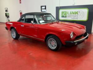 Image 8/50 de FIAT 124 Spider CS1 (1978)