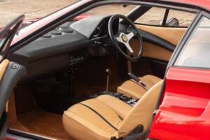 Image 11/50 of Ferrari 308 GTB (1976)