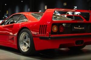 Image 14/50 de Ferrari F40 (1991)