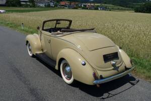 Immagine 3/44 di Ford V8 (1938)