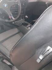 Bild 18/22 von BMW M 635 CSi (1987)