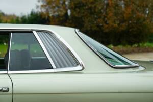 Image 22/50 of Mercedes-Benz 500 SLC (1984)