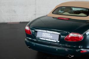 Bild 33/50 von Jaguar XK8 4.0 (2002)