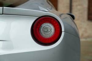 Image 29/50 of Ferrari F12berlinetta (2013)