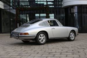 Image 15/78 of Porsche 911 2.0 S (1966)
