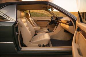 Bild 9/30 von Mercedes-Benz 300 CE-24 (1992)