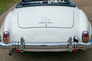 Imagen 31/38 de Mercedes-Benz 190 SL (1900)