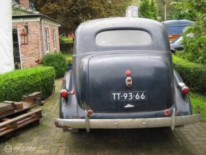 Image 41/46 of Studebaker President (1937)