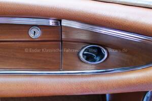 Image 24/32 of Mercedes-Benz 250 SE (1967)
