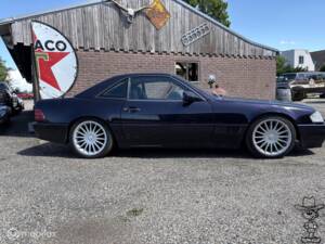 Image 5/40 de Mercedes-Benz 300 SL-24 (1990)