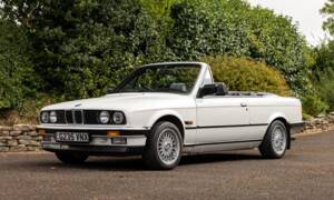 Afbeelding 1/48 van BMW 325i (1990)