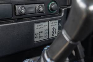 Image 22/43 of Land Rover Defender 90 (2010)