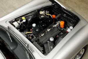 Image 27/28 of Ferrari 250 GT&#x2F;E (1961)