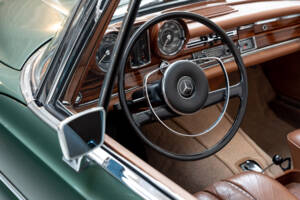 Afbeelding 10/47 van Mercedes-Benz 300 SE (1967)
