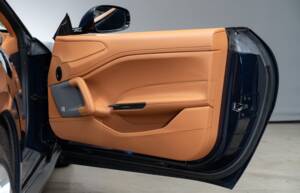 Bild 19/38 von Ferrari GTC4Lusso (2017)