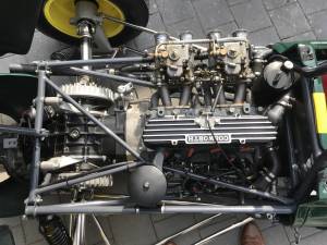 Image 19/31 of Lotus 20 Formula Junior (1961)