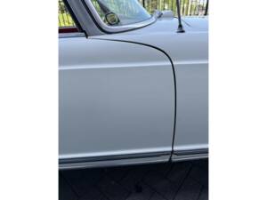 Image 20/50 de Mercedes-Benz 230 SL (1967)