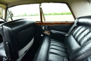 Bild 34/50 von Bentley T 1 (1970)