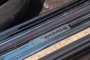 Immagine 39/50 di Mercedes-Benz S 55 AMG (2002)